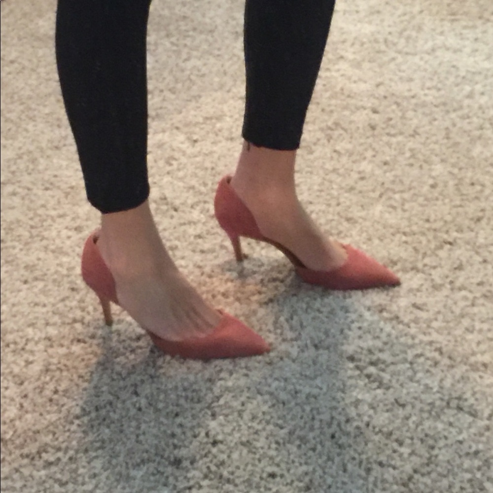 Rose colored banana republic pumps